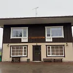 5 Bedroom House Holiday home Roosisaare