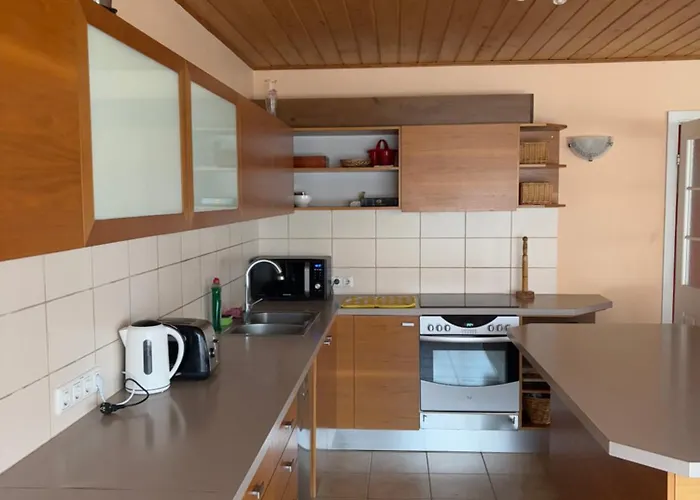 Holiday home 5 Bedroom House