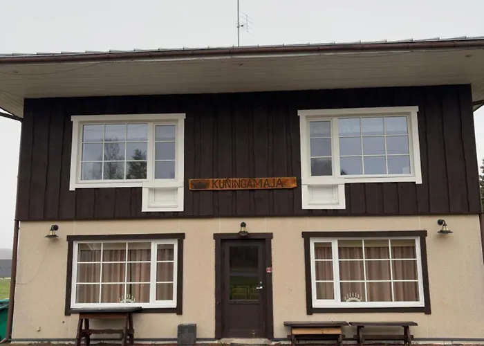 5 Bedroom House Holiday home Roosisaare